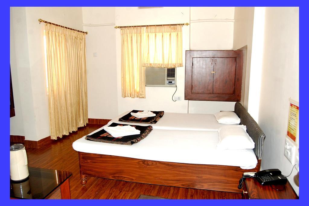 Hotel Kusum Bhilai Pokoj fotografie